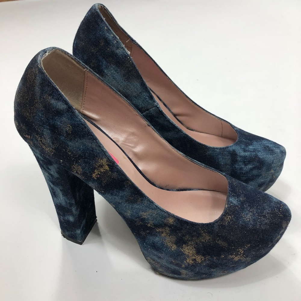 Betsy Johnson Sophiaa Blue Platform Pumps Size 9
